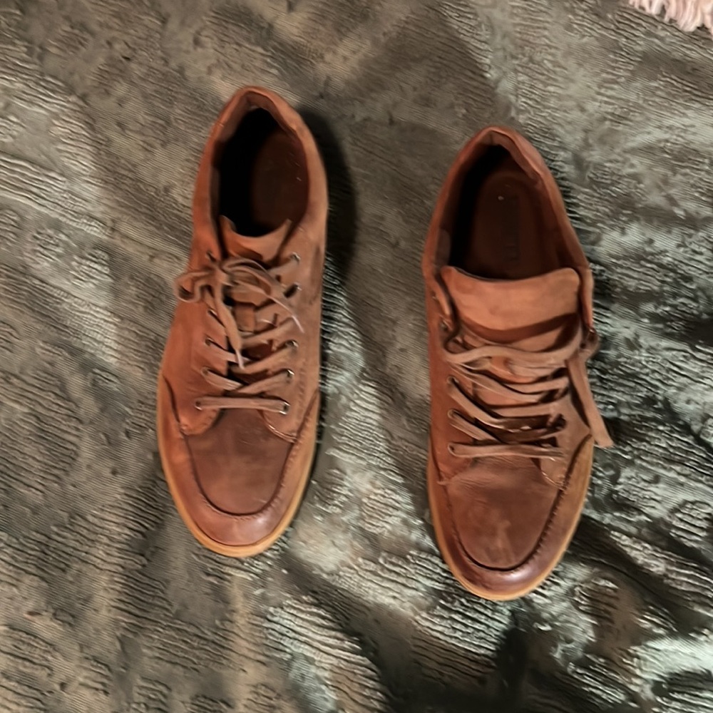 Born leather shoes men’s size 10.5. Brand new never worn.
